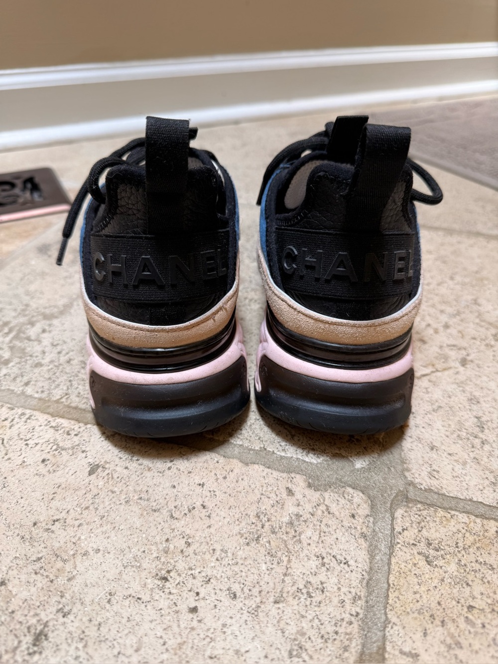 Chanel platform sneakers- blue, pink, beige. Size 39. 100% authentic. - Picture 11 of 12